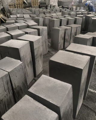 그래피트 사거를 위한 그래피트 블록은 합성된 재료 상자입니다.